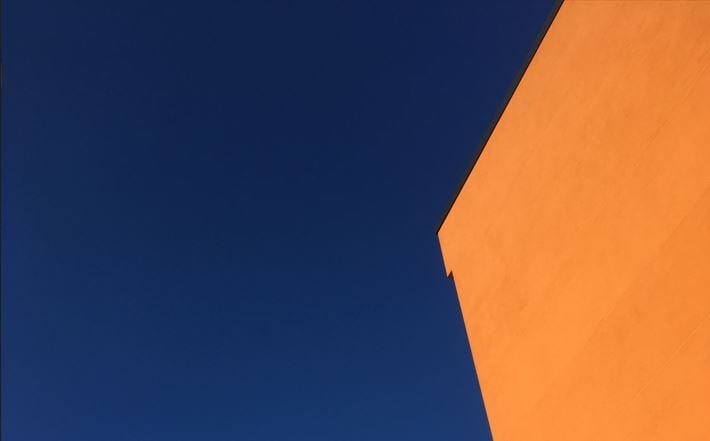 HubSpot I Blue sky I Orange I Comactiva I iGoMoon